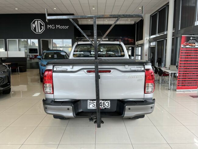 2023 Toyota Hilux Sr Td Dc 2.8Dt - Image 7