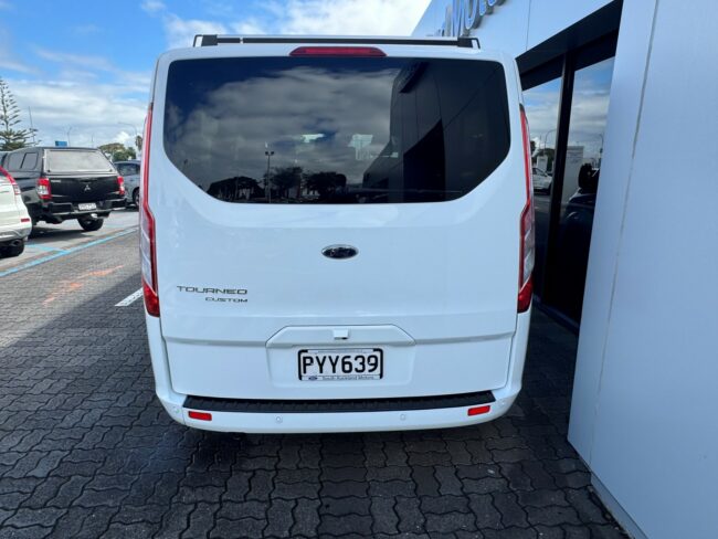 2023 Ford Transit Tourneo Trend 2.0d - Image 9