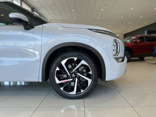 2021 Mitsubishi Outlander Vrx 2.5P/4Wd/Cvt - Image 5
