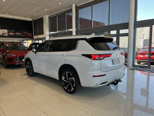 2021 Mitsubishi Outlander Vrx 2.5P/4Wd/Cvt - Image 6