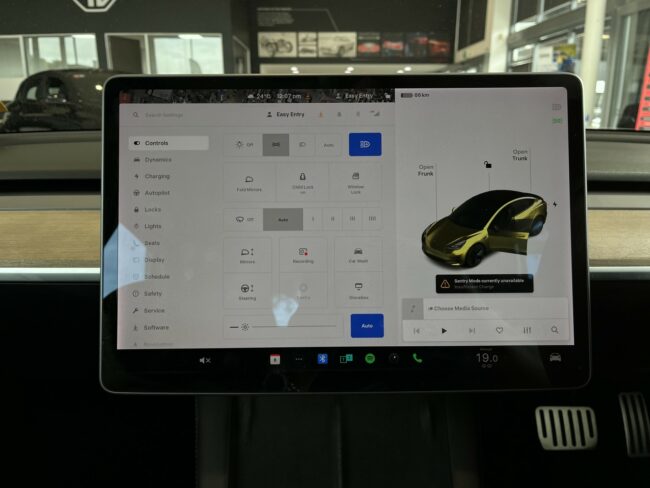 2021 Tesla Model 3 Standard Range Plus - Image 15