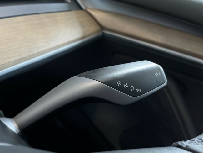 2021 Tesla Model 3 Standard Range Plus - Image 18