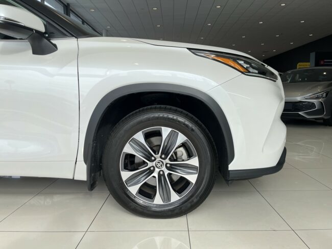 2021 Toyota Highlander Limited 3.5P 4WD - Image 8