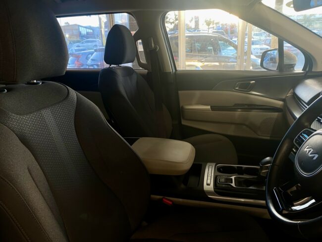 2022 Kia Carnival EX 2.2DT 8 Seat NZ New - Image 13