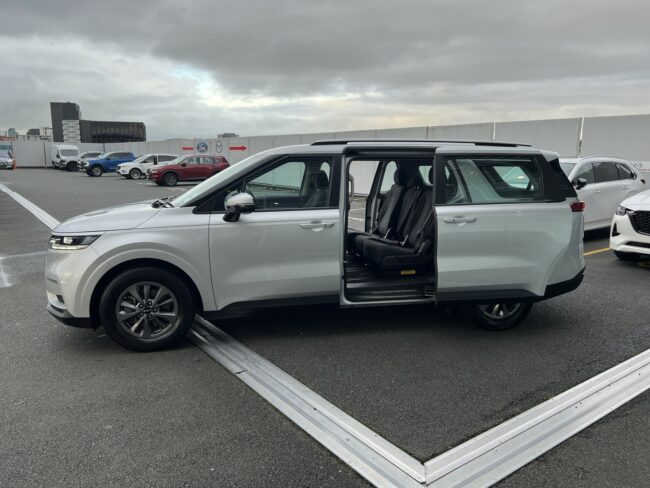 2022 Kia Carnival Ex 2.2Dt/8At - Image 3