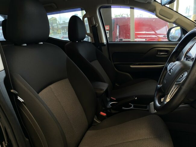2022 Mitsubishi Triton GLXR 2.4DT D/Cab NZ New - Image 12