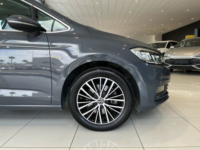 2022 Volkswagen Touran Highline 110Kw Sg 1. - Image 5