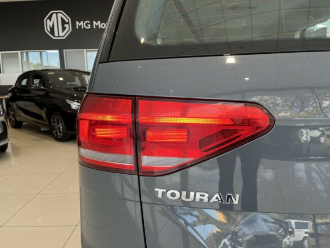 2022 Volkswagen Touran Highline 110Kw Sg 1. - Image 9