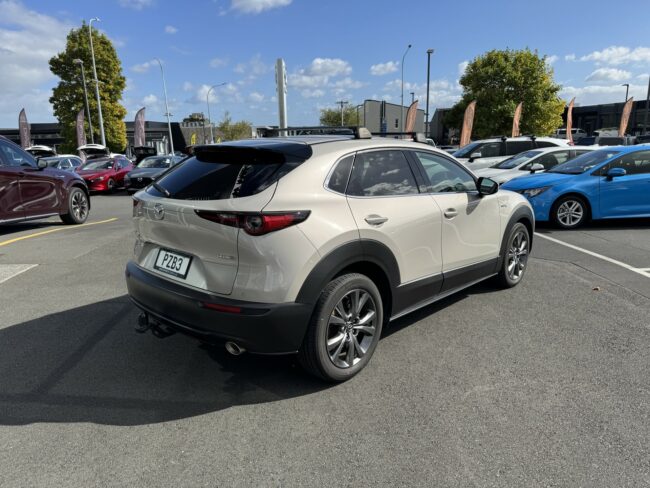2023 Mazda CX-30 Takami AWD 2.0L SKYACTIV-X - Image 3