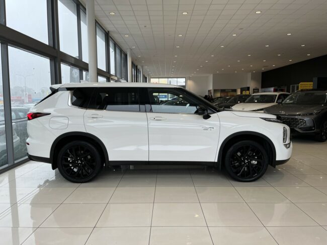 2023 Mitsubishi Outlander Sport Phev/4Wd/At - Image 4