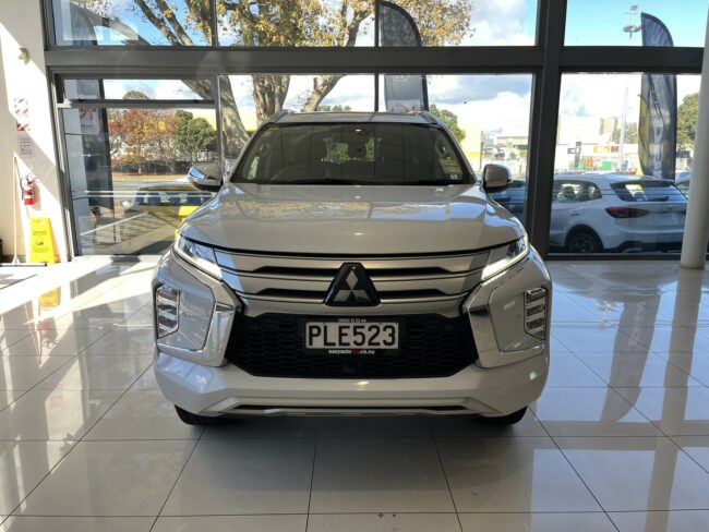 2023 Mitsubishi Pajero Sport Vrx 2.4D/4Wd/8At - Image 2