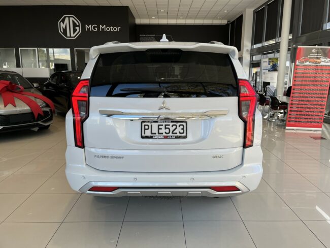2023 Mitsubishi Pajero Sport Vrx 2.4D/4Wd/8At - Image 7