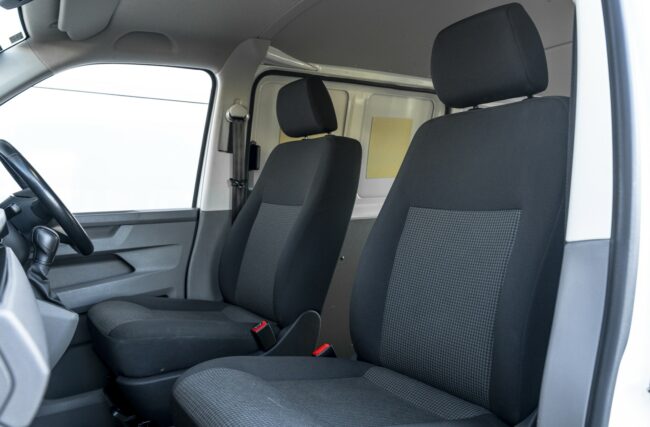 2023 Volkswagen Transporter SWB 340Nm DSG Runner - Image 12