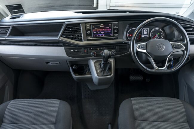 2023 Volkswagen Transporter SWB 340Nm DSG Runner - Image 10