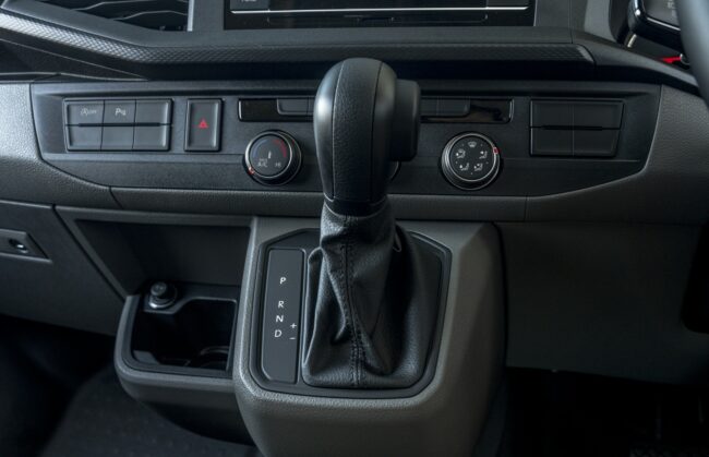 2024 Volkswagen Transporter SWB 340Nm DSG Runner - Image 17