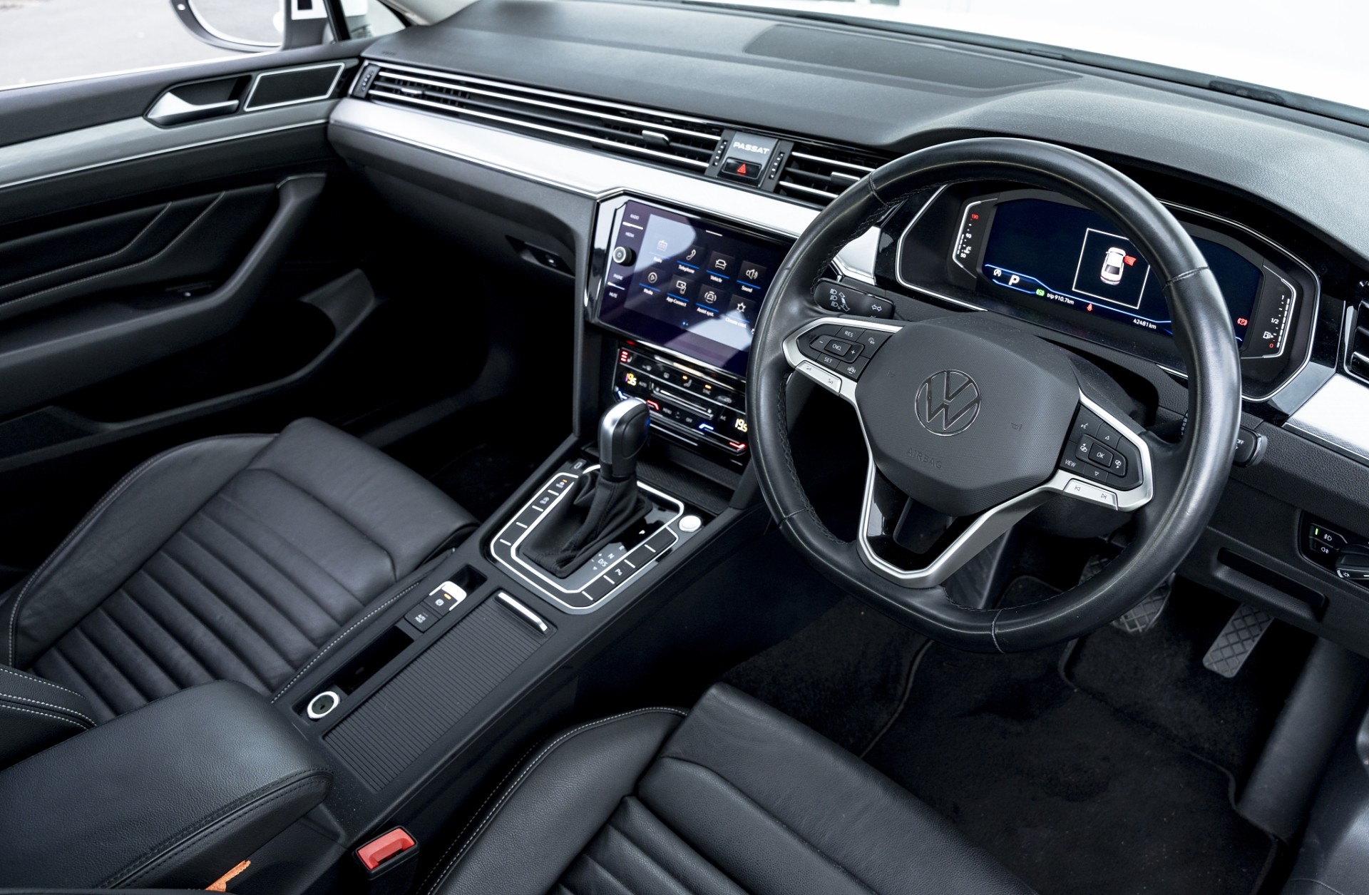 2022 Volkswagen Passat Business 140kW Turbo Petrol - Image 14