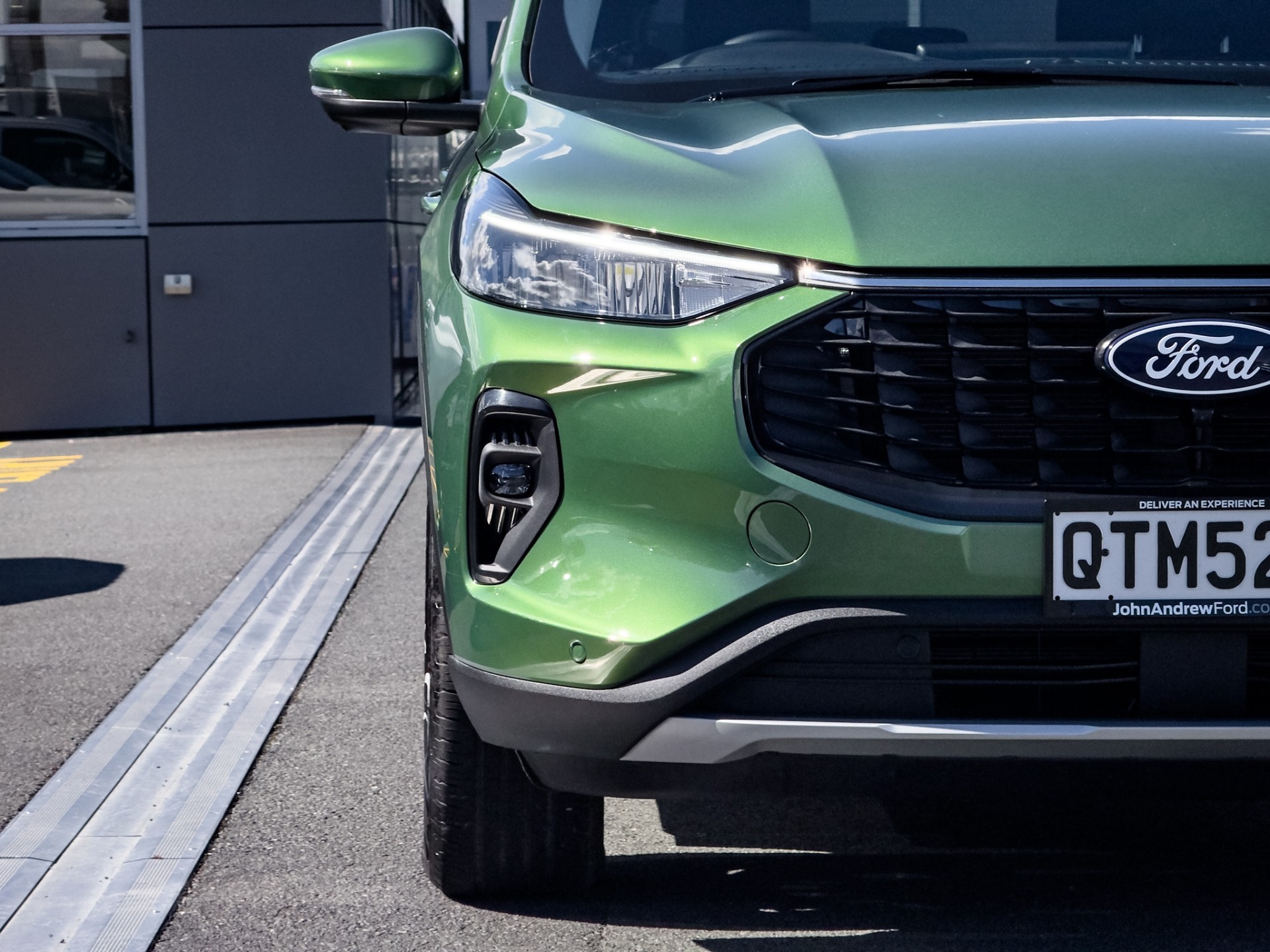 2024 Ford Escape Titanium 2.5Ph - Image 6