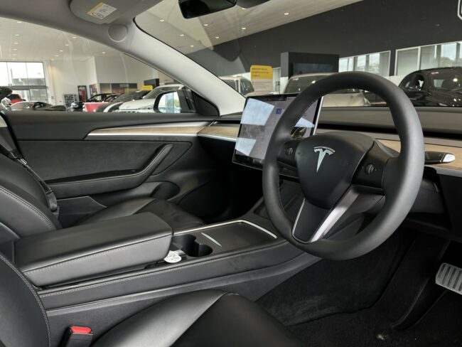 2021 Tesla Model 3 Standard Range Plus - Image 10