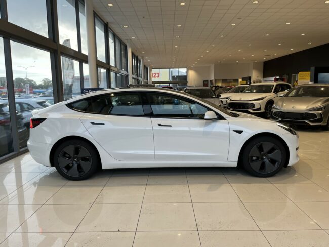 2021 Tesla Model 3 Standard Range Plus - Image 4
