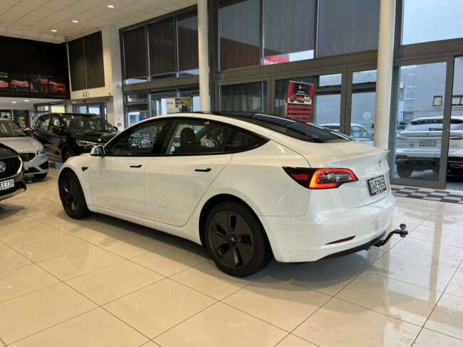 2021 Tesla Model 3 Standard Range Plus - Image 6