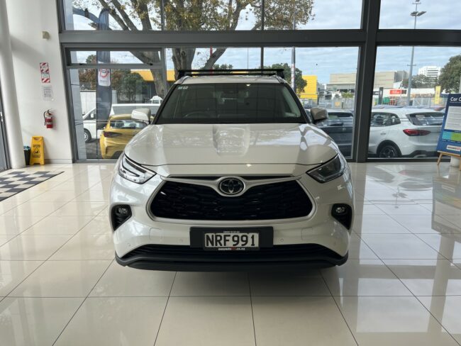 2021 Toyota Highlander Limited 3.5P 4WD - Image 2