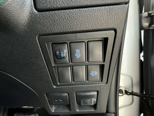 2021 Toyota Hilux Sr Td Dc 2.8Dt/4Wd - Image 15