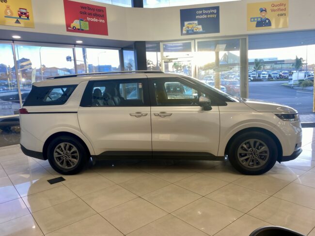 2022 Kia Carnival EX 2.2DT 8 Seat NZ New - Image 5