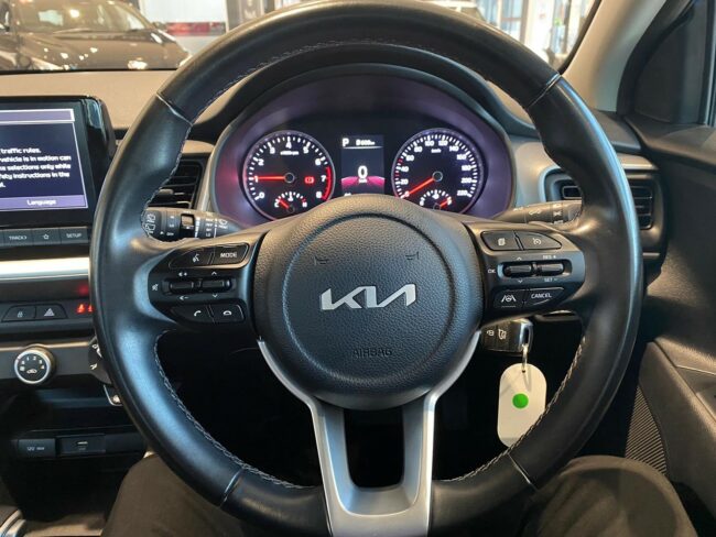 2022 Kia Stonic Lx 1.4P/6At - Image 13