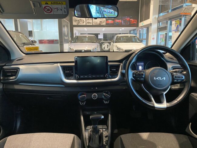 2022 Kia Stonic Lx 1.4P/6At - Image 12