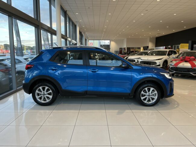 2022 Kia Stonic Lx 1.4P/6At - Image 4