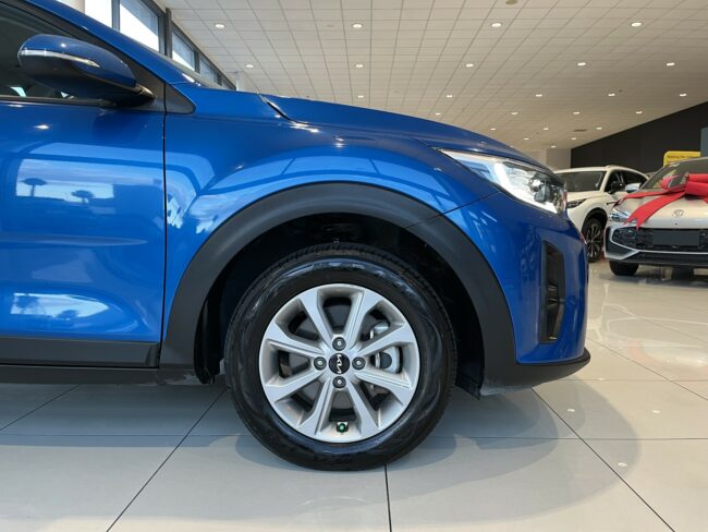 2022 Kia Stonic Lx 1.4P/6At - Image 5