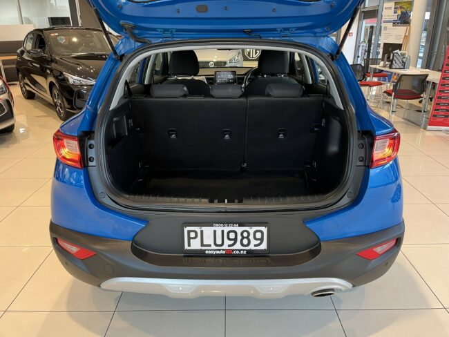 2022 Kia Stonic Lx 1.4P/6At - Image 8