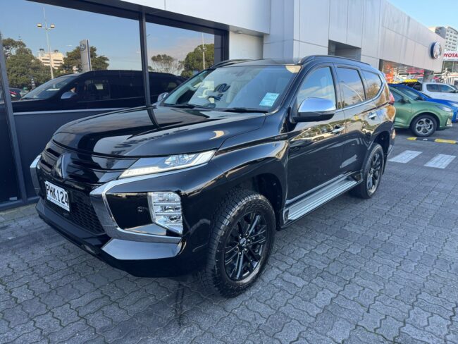 2022 Mitsubishi Pajero Sport VRX Black Edition 2.4d 4WD