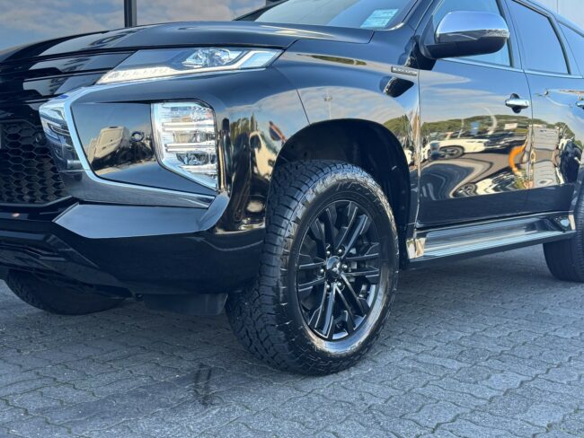 2022 Mitsubishi Pajero Sport VRX Black Edition 2.4d 4WD - Image 2