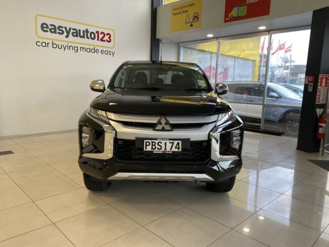 2022 Mitsubishi Triton GLXR 2.4DT D/Cab NZ New - Image 3