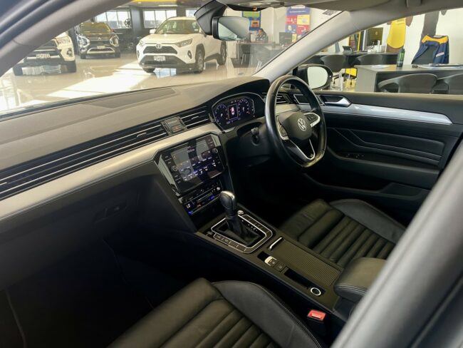 2022 Volkswagen Passat Business 2.0L 140Kw NZ New - Image 9