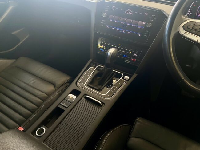 2022 Volkswagen Passat Business 2.0L 140Kw NZ New - Image 16