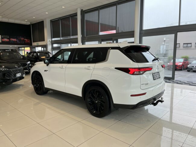 2023 Mitsubishi Outlander Sport Phev/4Wd/At - Image 6