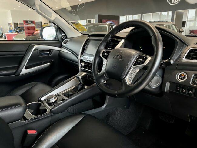 2023 Mitsubishi Pajero Sport Vrx 2.4D/4Wd/8At - Image 10