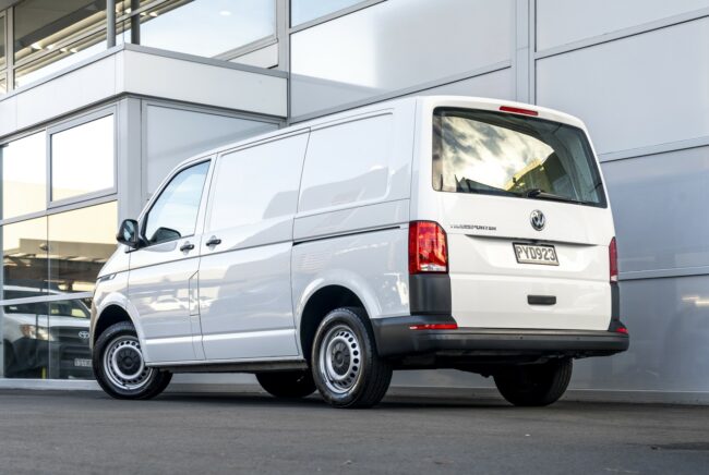 2023 Volkswagen Transporter SWB 340Nm DSG Runner - Image 5