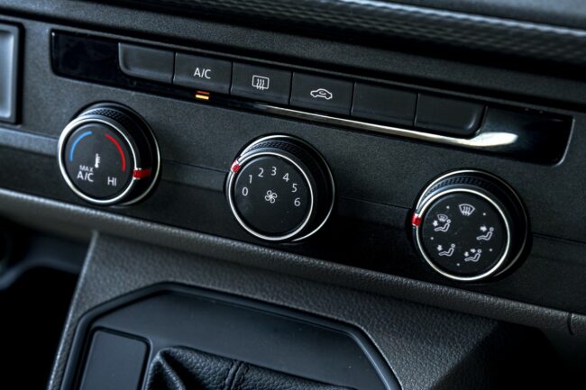 2023 Volkswagen Transporter SWB 340Nm DSG Runner - Image 16