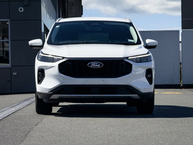 2024 Ford Escape Titanium 2.5Ph - Image 2