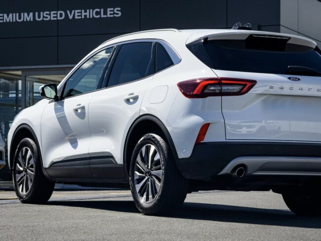 2024 Ford Escape Titanium 2.5Ph - Image 6