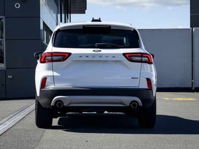 2024 Ford Escape Titanium 2.5Ph - Image 4