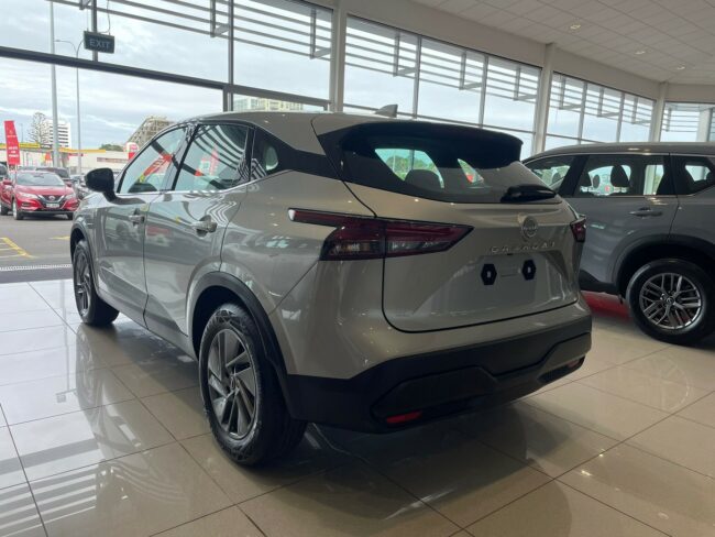 2024 Nissan Qashqai ST 1.3 ST 5Dr AT - Image 5