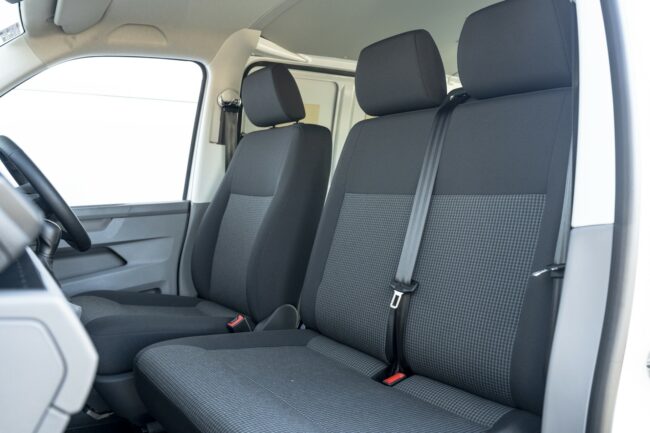 2024 Volkswagen Transporter SWB 340Nm DSG Runner - Image 15