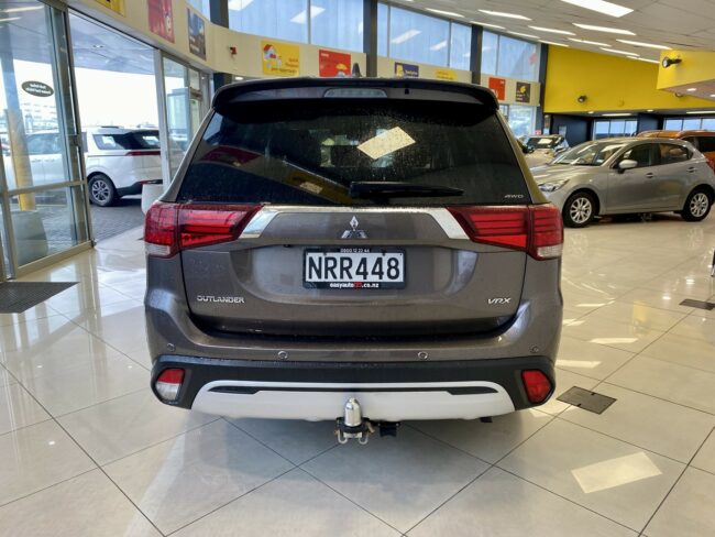 2021 Mitsubishi Outlander VRX 2.4P 4WD Auto - Image 5