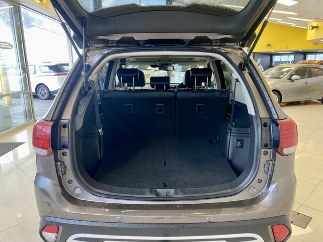 2021 Mitsubishi Outlander VRX 2.4P 4WD Auto - Image 9
