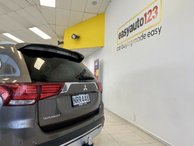 2021 Mitsubishi Outlander VRX 2.4P 4WD Auto - Image 6