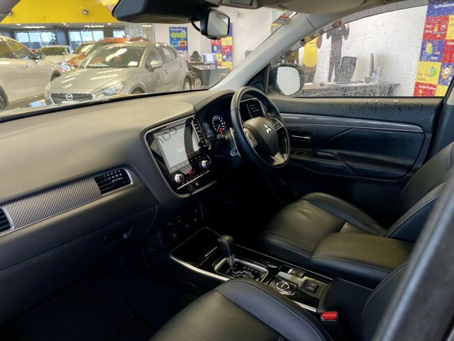 2021 Mitsubishi Outlander VRX 2.4P 4WD Auto - Image 19